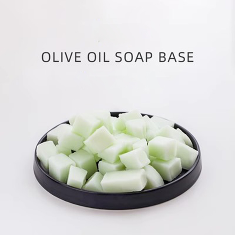 Materiale di base trasparente  - Soap Making With Soap Base recensione e prezzo